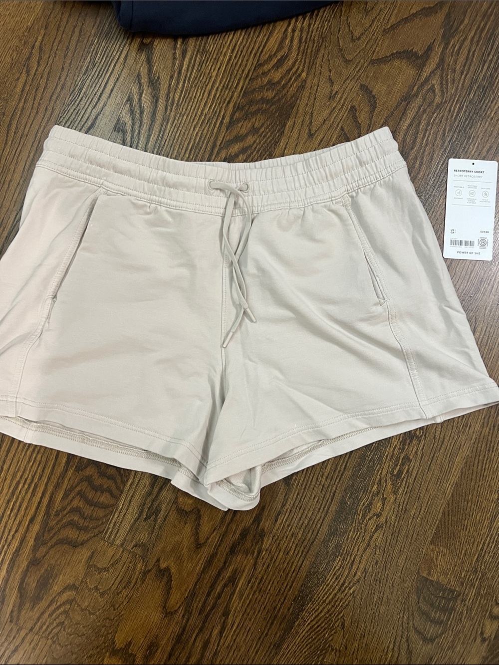 Athleta retroterry short -M